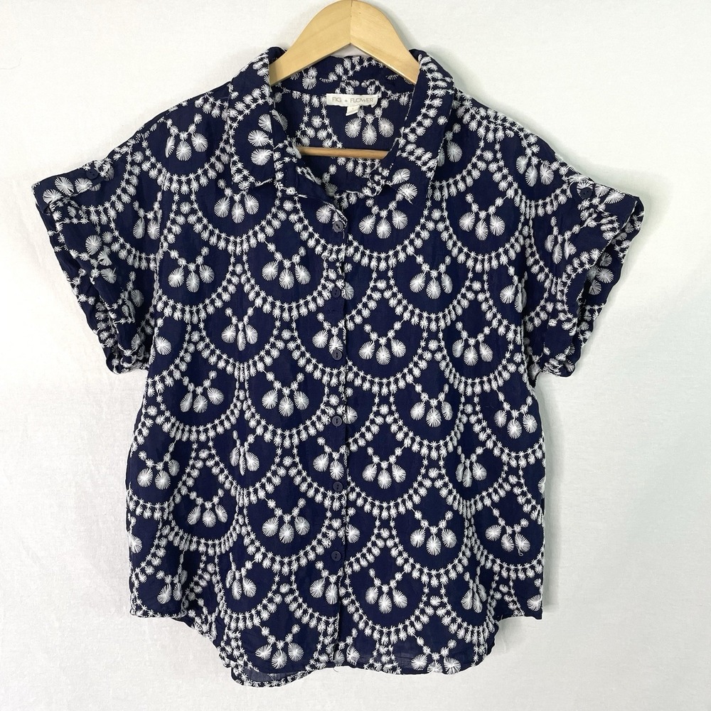 Fig & Flower Top Womens Large L Embroidered Floral Cottagecore